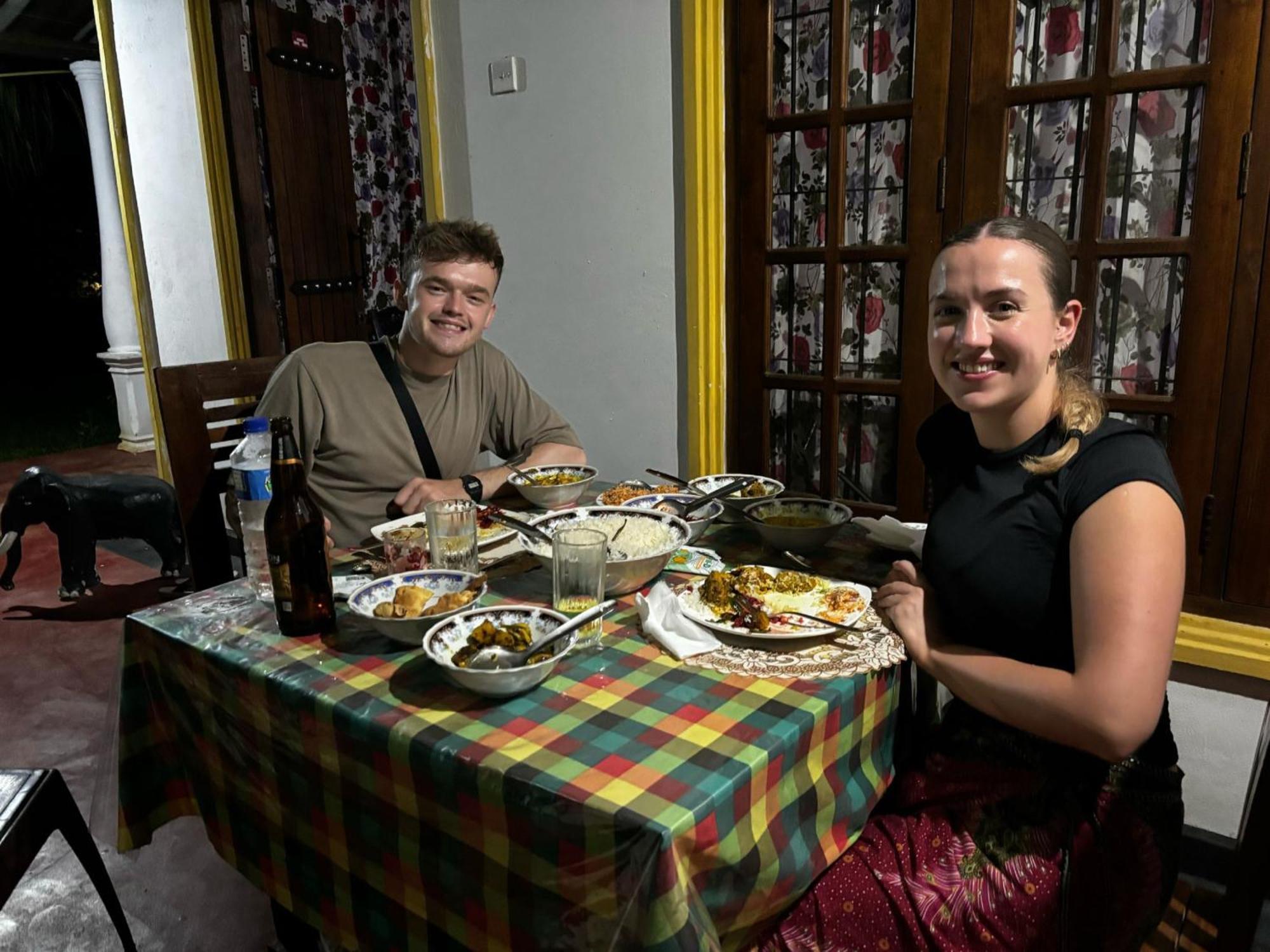 Sanu Home Stay Сігірія Екстер'єр фото
